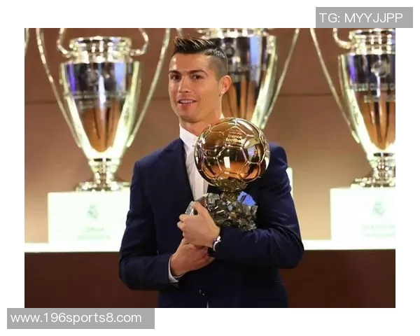C罗再度荣膺世界足球先生荣耀背后的奋斗与坚持